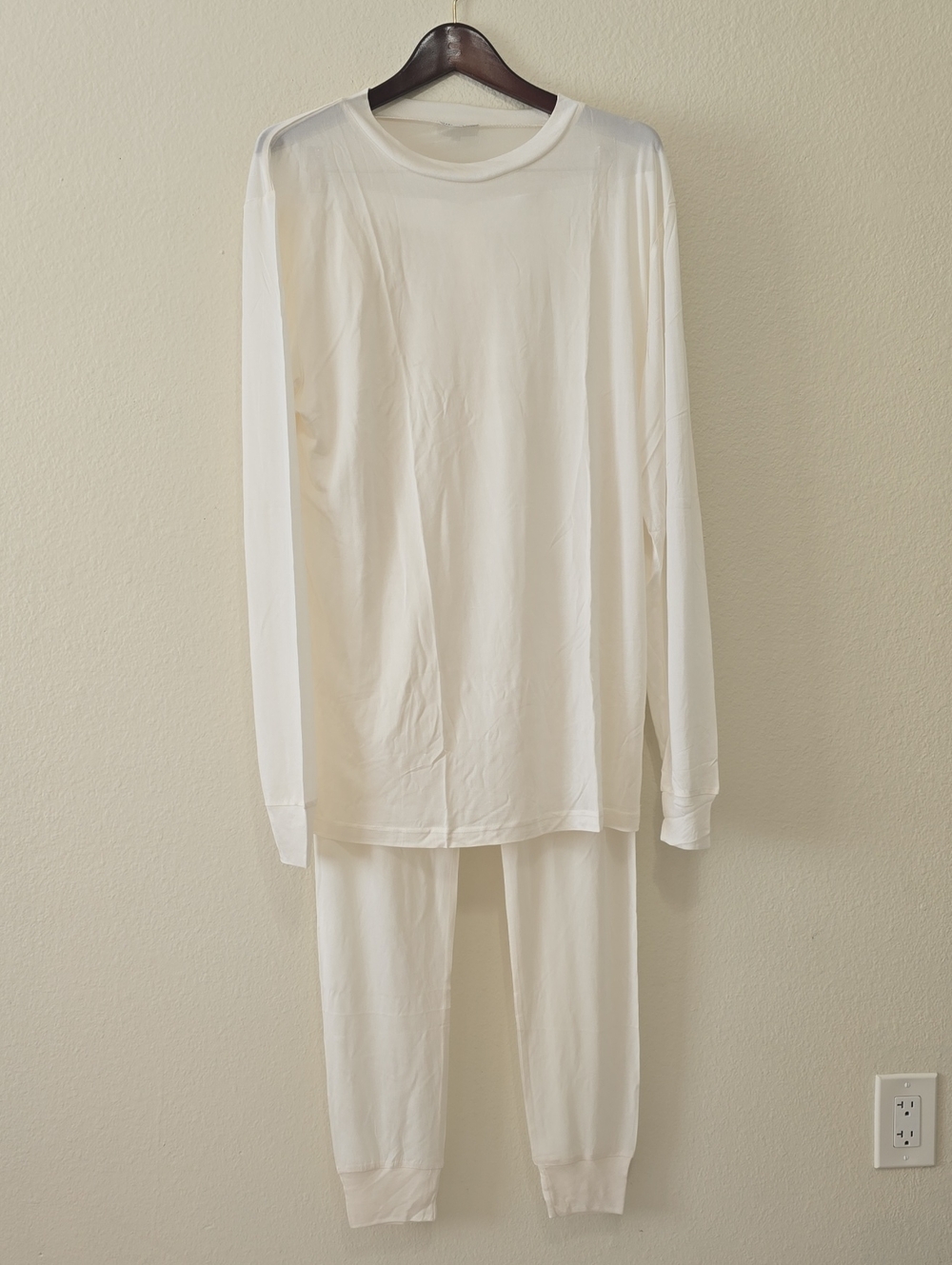 Dharma Trading Cream Silk Crewneck‎ Pajama Set XL